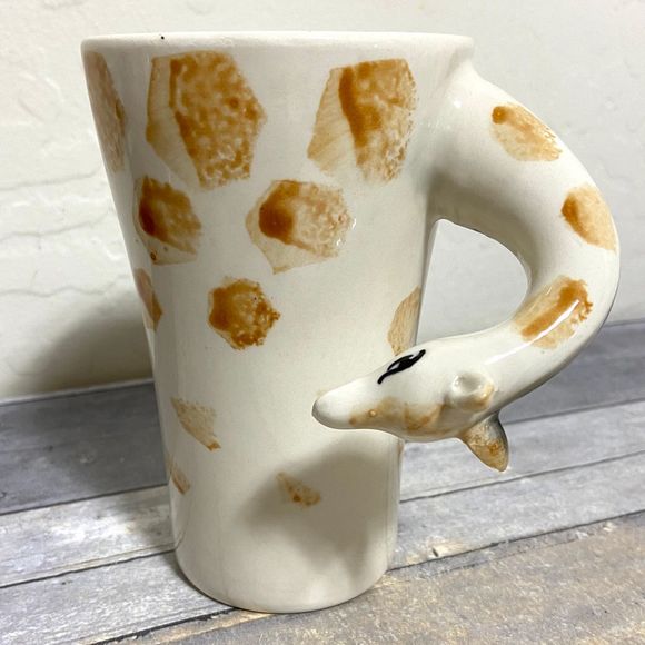 na Other - Giraffe Mug 12oz